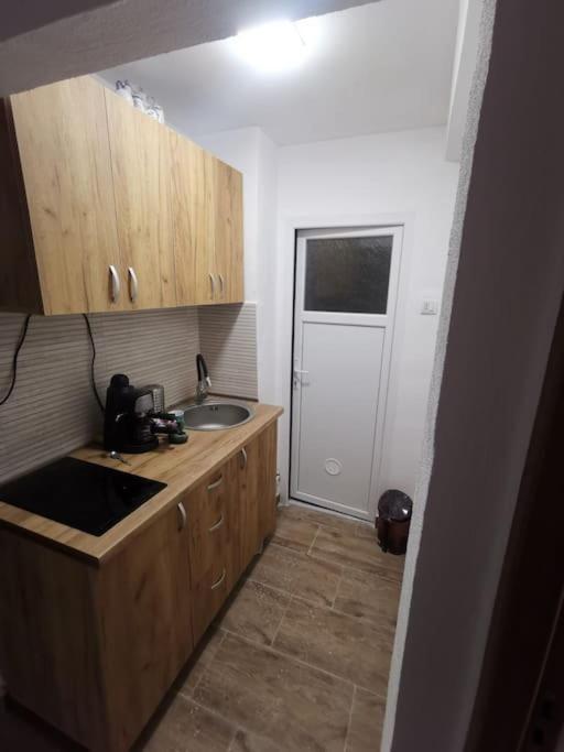 Very Good Location Хунедоара Екстериор снимка