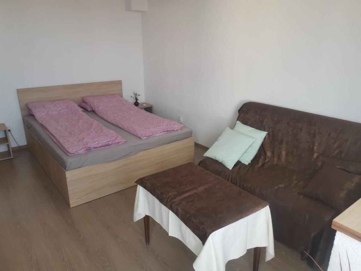 Very Good Location Хунедоара Екстериор снимка